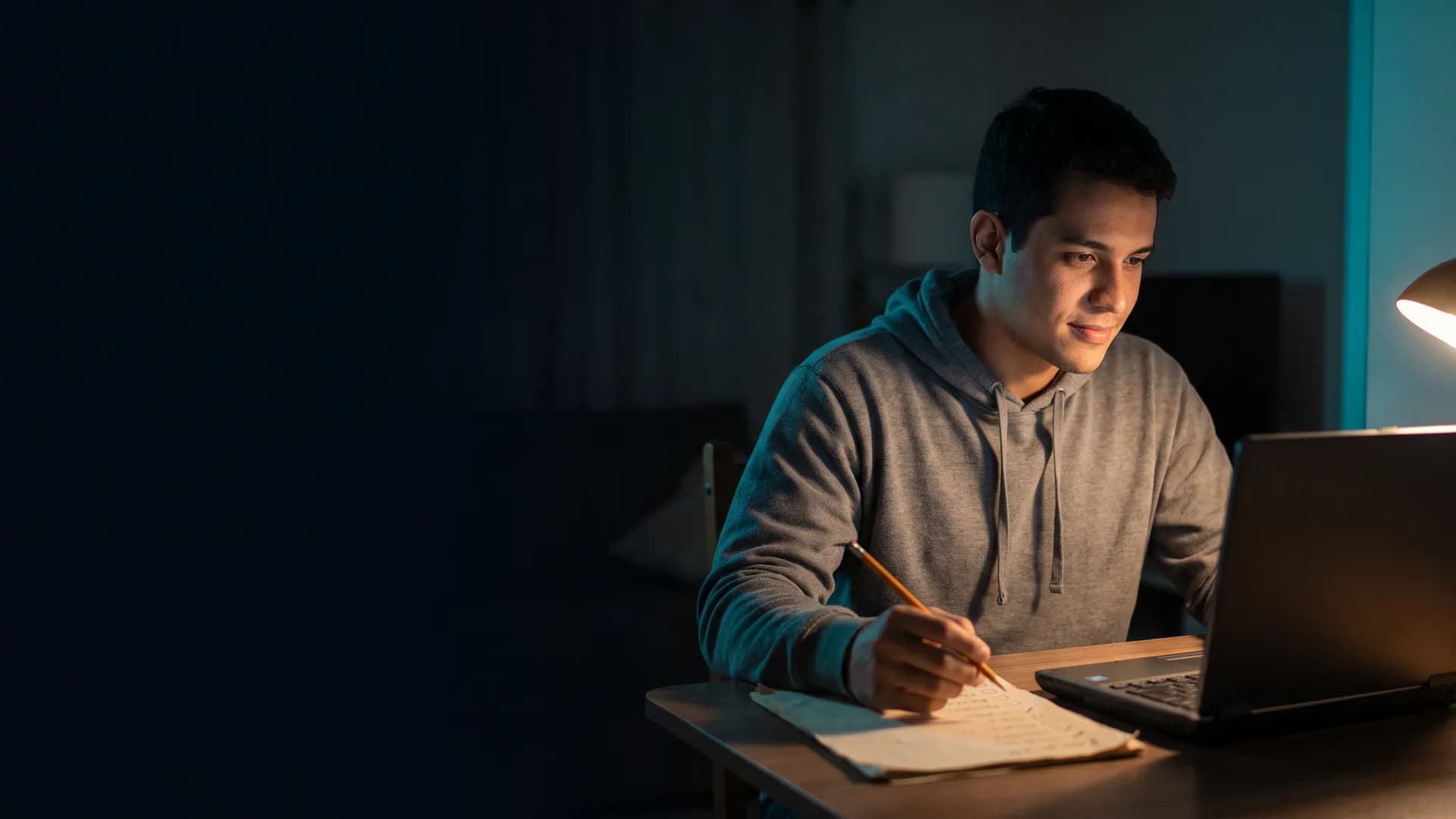 Profissional em administração prática para iniciantes no dia a dia do ofício — qualificação prática para o mercado de trabalho