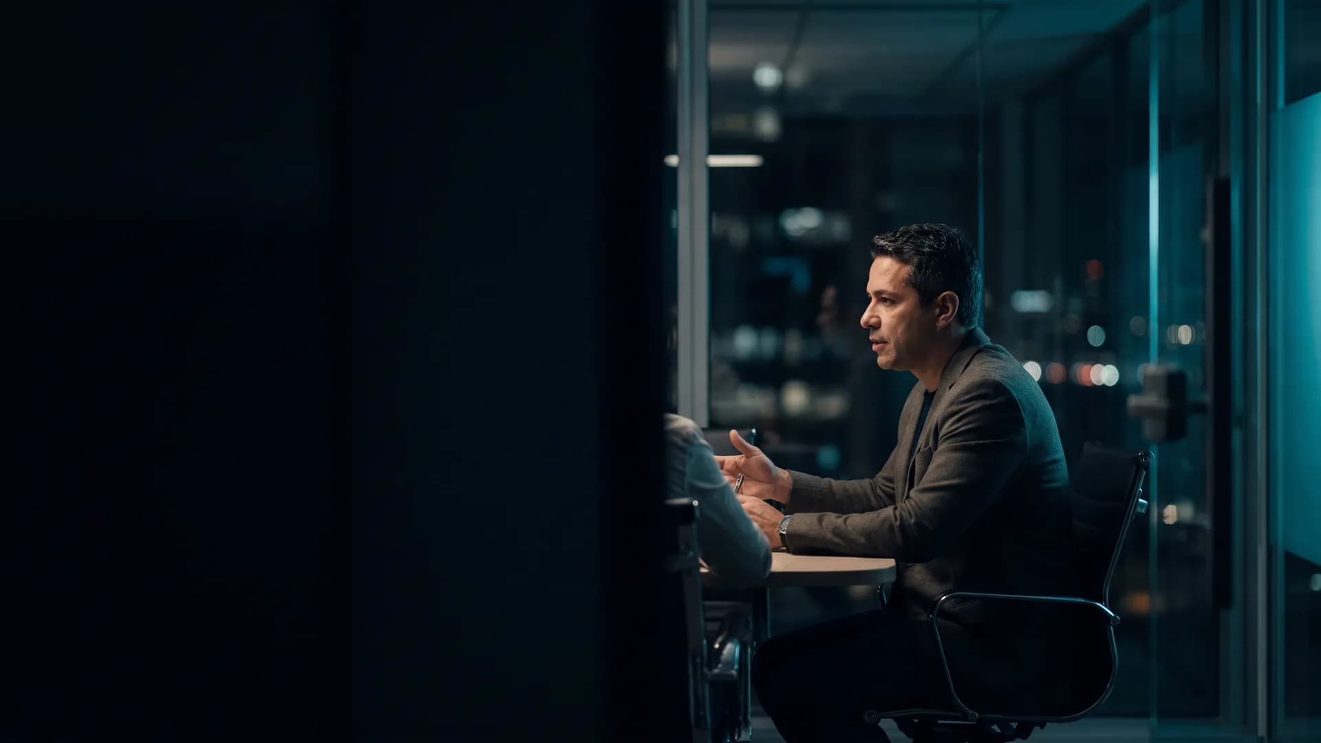 Profissional em gerenciamento e liderança - o gerente eficaz no dia a dia do ofício — liderar equipe com método, não só com cargo
